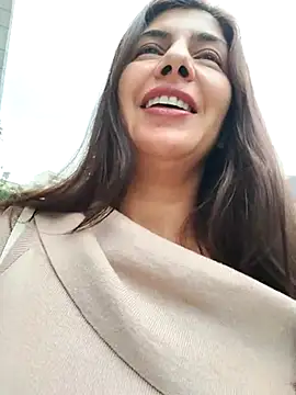 scarlett moore online show from 03.07.25