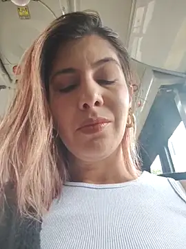 scarlett moore online show from 10.10.25