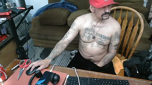 Snapshot of jess2fuck chatting on 06.27.26 jess2fuck online show from 06.27.26