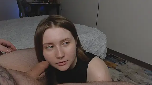 Snapshot of alicepugh chatting on 06.27.26 alicepugh online show from 06.27.26