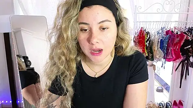 Tawny cox online show from 03.25.26