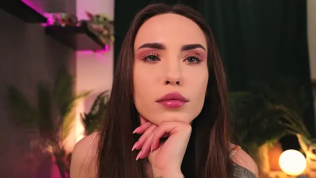 Snapshot of BabyYoda- chatting on 03.11.25 BabyYoda- online show from 03.11.25