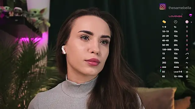 Snapshot of BabyYoda- chatting on 09.25.25 BabyYoda- online show from 09.25.25