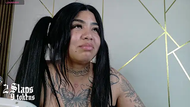 foxxy-lov3 online show from 04.16.26