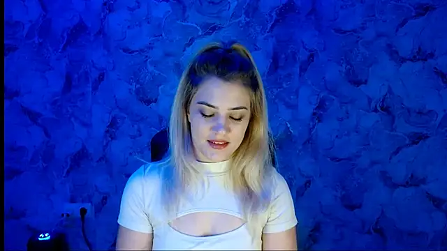 nika gold1 online show from 12.15.25