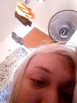 transgirl26 online show from 12.18.25