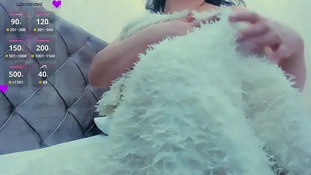 HinaJeen online show from 12.19.24