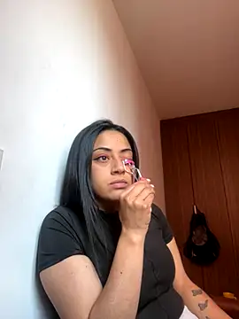 Juana19 online show from 11.20.25