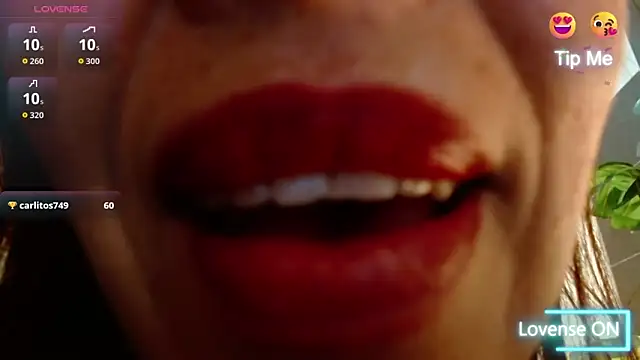 Snapshot of Lizeth_Bels chatting on 04.28.26 Lizeth Bels online show from 04.28.26
