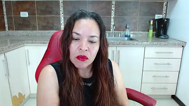 Snapshot of Lizeth_Bels chatting on 05.08.26 Lizeth Bels online show from 05.08.26