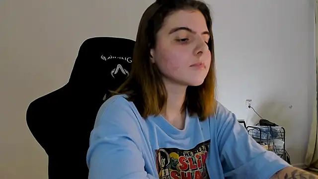 emmamurrr online show from 12.06.24