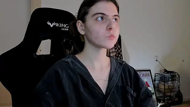 emmamurrr online show from 12.22.24