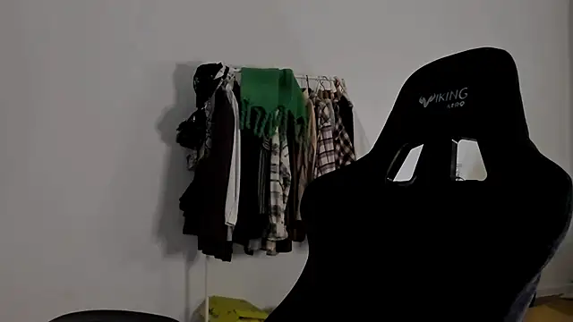 emmamurrr online show from 12.22.24