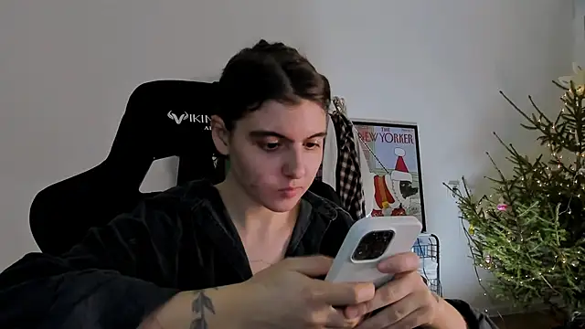 emmamurrr online show from 12.26.24