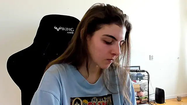 emmamurrr online show from 10.11.25