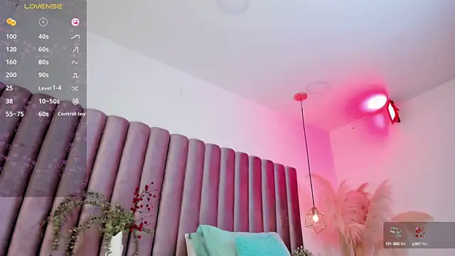 Snapshot of AmelyaMann chatting on 02.05.25 AmelyaMann online show from 02.05.25