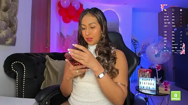 Snapshot of AmelyaMann chatting on 09.23.25 AmelyaMann online show from 09.23.25