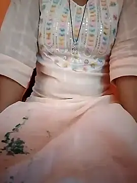 Snapshot of Mangla_Bhabhi chatting on 02.14.25 Mangla Bhabhi online show from 02.14.25