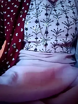 Snapshot of Mangla_Bhabhi chatting on 03.11.25 Mangla Bhabhi online show from 03.11.25