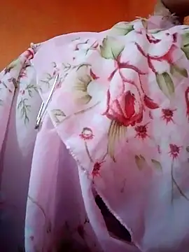 Snapshot of Mangla_Bhabhi chatting on 09.30.25 Mangla Bhabhi online show from 09.30.25