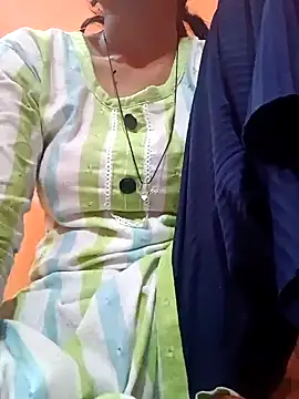 Snapshot of Mangla_Bhabhi chatting on 10.28.25 Mangla Bhabhi online show from 10.28.25