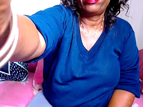 Snapshot of Freakyassnwildx chatting on 02.18.25 Freakyassnwildx online show from 02.18.25