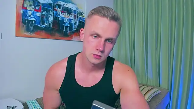 Snapshot of Samuel_Andrew chatting on 12.13.24 Samuel Andrew online show from 12.13.24