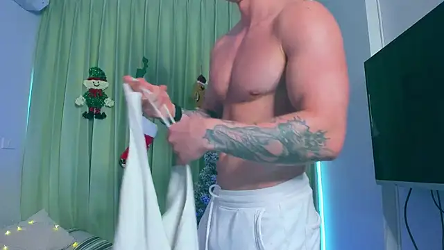 Snapshot of Samuel_Andrew chatting on 12.31.24 Samuel Andrew online show from 12.31.24