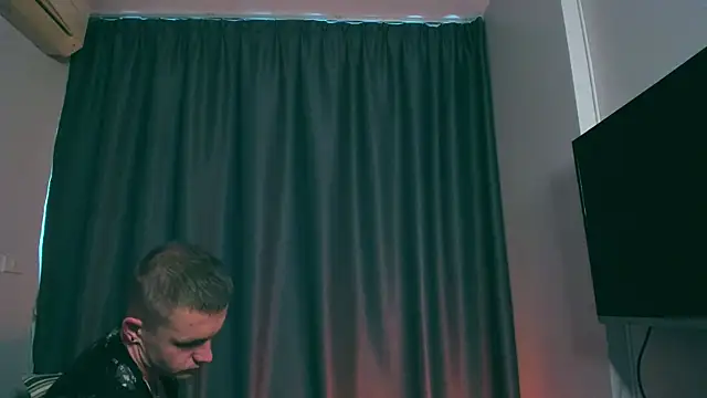 Snapshot of Samuel_Andrew chatting on 02.02.25 Samuel Andrew online show from 02.02.25