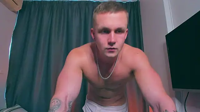 Snapshot of Samuel_Andrew chatting on 02.08.25 Samuel Andrew online show from 02.08.25