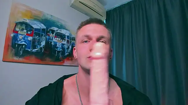 Snapshot of Samuel_Andrew chatting on 02.13.25 Samuel Andrew online show from 02.13.25