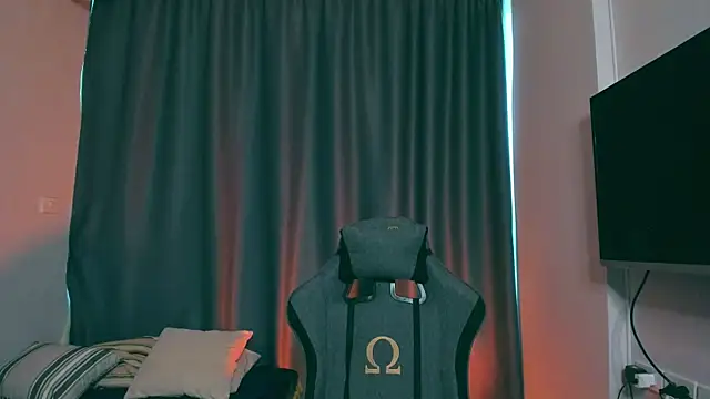 Snapshot of Samuel_Andrew chatting on 03.15.25 Samuel Andrew online show from 03.15.25