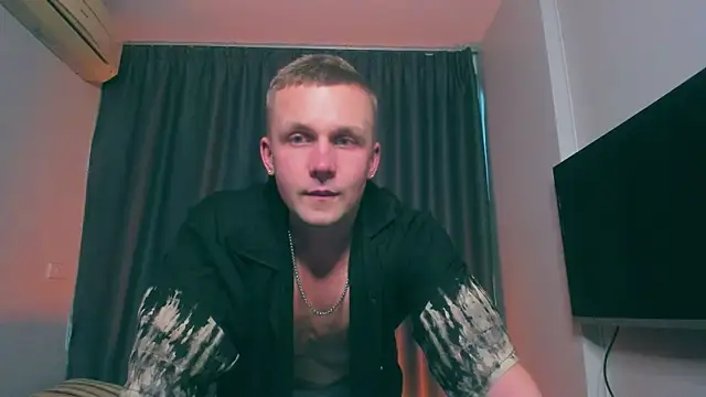 Snapshot of Samuel_Andrew chatting on 03.16.25 Samuel Andrew online show from 03.16.25