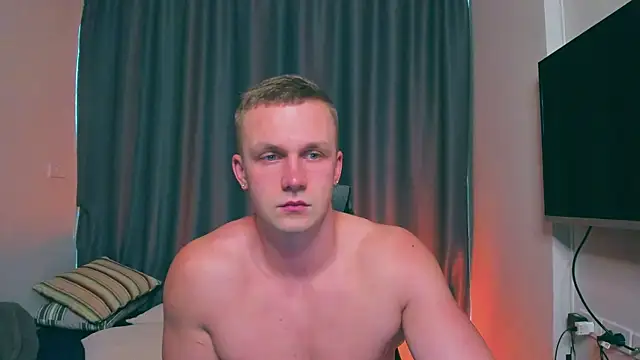 Snapshot of Samuel_Andrew chatting on 03.18.25 Samuel Andrew online show from 03.18.25