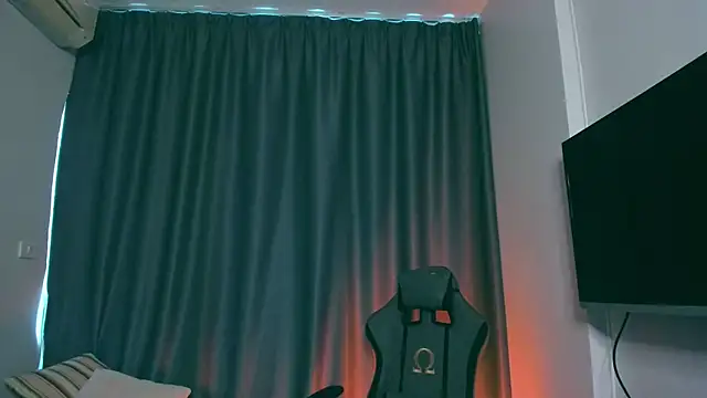 Snapshot of Samuel_Andrew chatting on 03.19.25 Samuel Andrew online show from 03.19.25