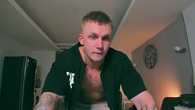 Snapshot of Samuel_Andrew chatting on 09.19.25 Samuel Andrew online show from 09.19.25