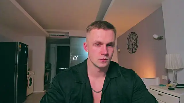 Snapshot of Samuel_Andrew chatting on 10.16.25 Samuel Andrew online show from 10.16.25