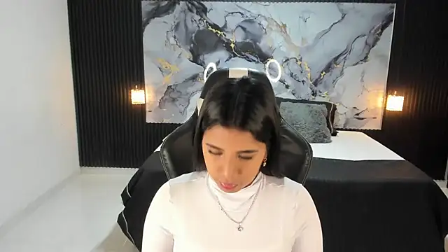 Ivy 16 online show from 02.28.25