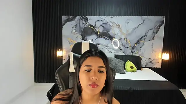 Ivy 16 online show from 03.04.25