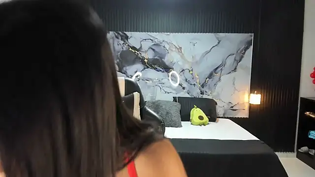 Ivy 16 online show from 03.13.25