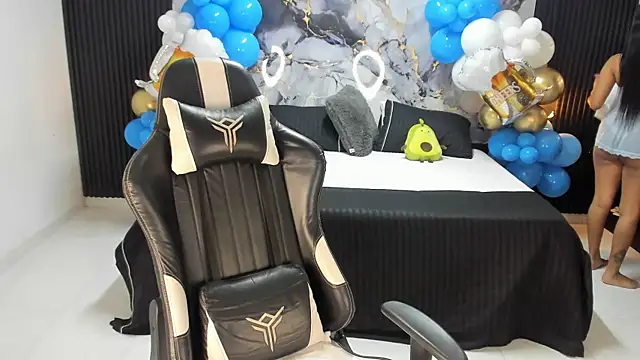 Ivy 16 online show from 09.22.25