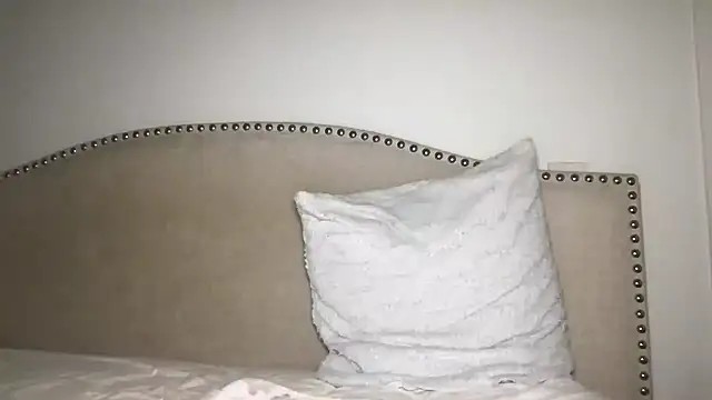 xoxcatt online show from 12.16.24