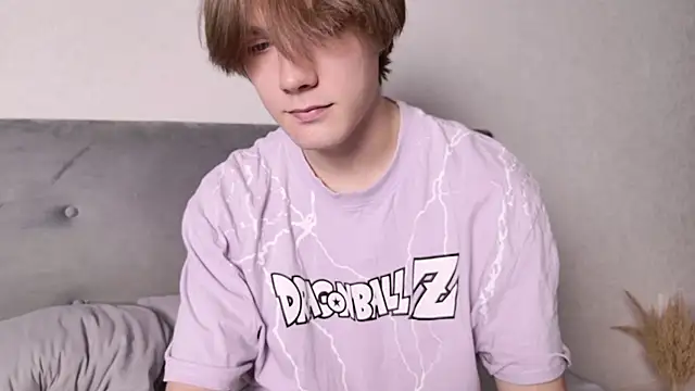 callmenineoneseven online show from 10.01.25