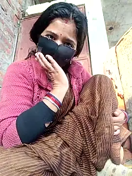 Snapshot of Mamta_Chaterjee chatting on 12.22.25 Mamta Chaterjee online show from 12.22.25