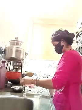 Snapshot of Mamta_Chaterjee chatting on 02.18.26 Mamta Chaterjee online show from 02.18.26