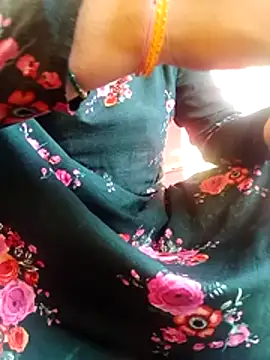 Snapshot of Mamta_Chaterjee chatting on 06.26.26 Mamta Chaterjee online show from 06.26.26