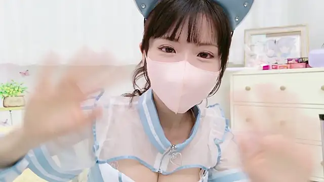 -minami- online show from 10.13.25