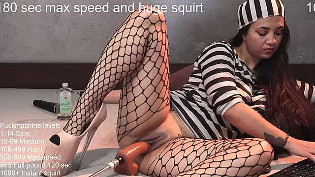 Alissa bby online show from 10.17.25