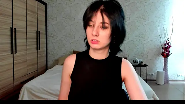 JulisSweet online show from 01.18.25