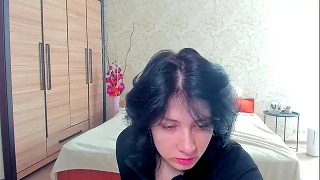 JulisSweet online show from 03.21.25